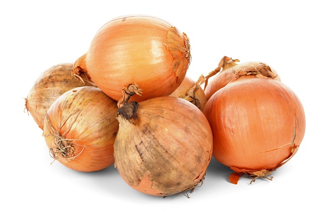 How To Grow Onions And Shallots From Sets - Onion Bulbs