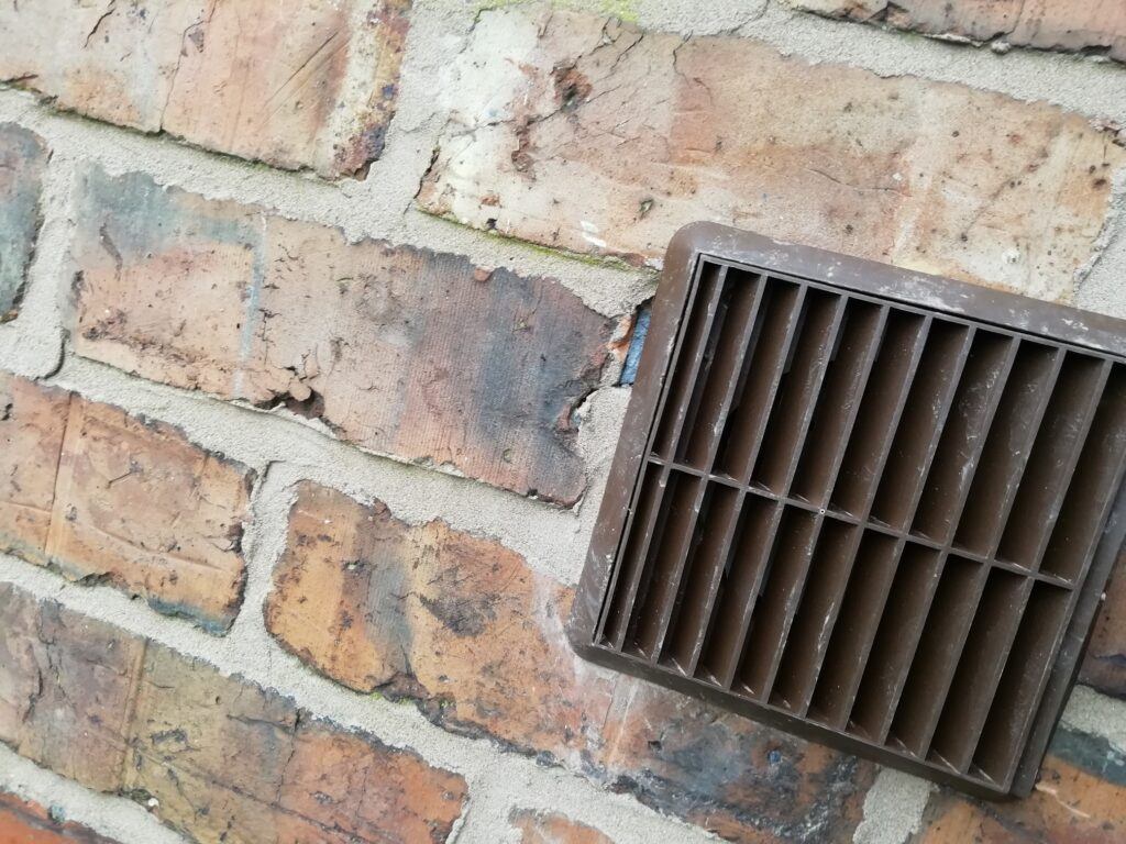 GBIS Review - Vent left with hole in brick